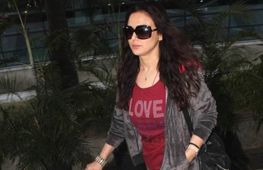 bollywood actress, actress preity zinta, preity zinta baby bump, social media, photos viral, actress preity marriage