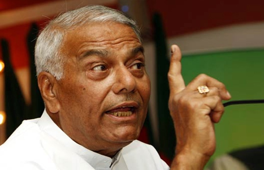 Yashwant Sinha, Arun Jaitley, GST, Yashwant Sinha Statement, Implementation of GST, Use Mind, Use Mind to Implement, Yashwant Sinha on Arun Jaitley, FM Arun Jaitley, GST in India, National news