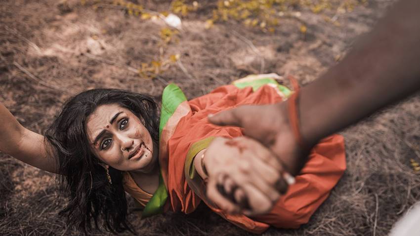 Rape, Women Rape, Crime Against Women, Ganesh Toasty, Photoshoot, Photo Story, Photo Series, Indian society, Girls In India, Feminism, Emotional Photos, Women safety, Jansatta