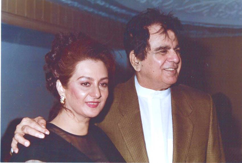 dilip kumar, saira banu, love, golden jubilee, relation, movies