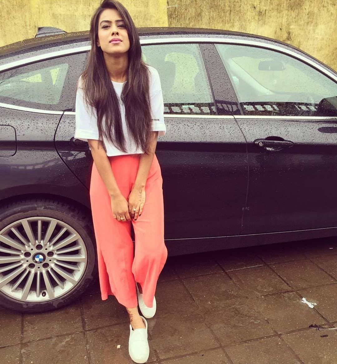 ek-hazaaron-mein-meri-behna-hai-star-nia-sharma-latest-pohtoshoot-hot-photos10