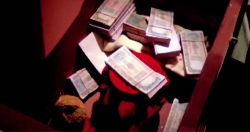 demonetization, demonetization news, demonetization effects, demonetization effects on bollywood, demonetization effects on bollywood celebrities, rishi kapoor, demonetization in hindi, bollywood black money, bollywood demonetization, 500 note, 500 rupee note, 1000 note, 1000 rupee note, 500 new rupee note, black money in film industry, demonetization in India, Bollywood News, Entertainment News