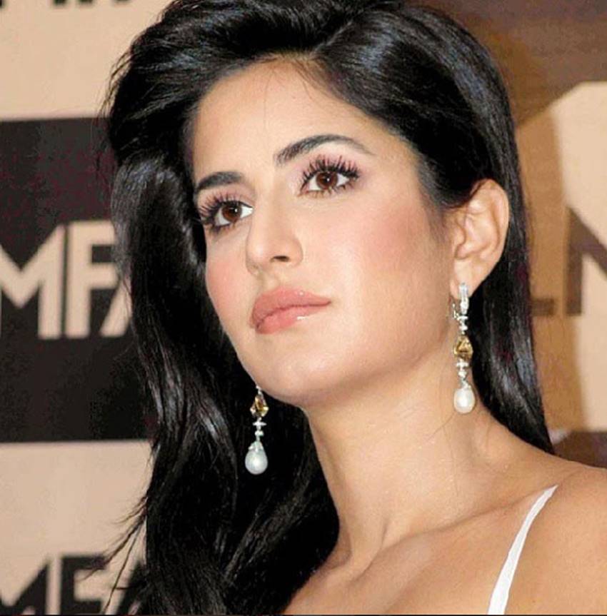 Katrina Kaif, Katrina Kaif Photos, Katrina Kaif hot photos, Katrina Kaif pics, Katrina beautiful photos, katrina kaif hot pics, katrina kaif latest photos, kat pics, kat photos