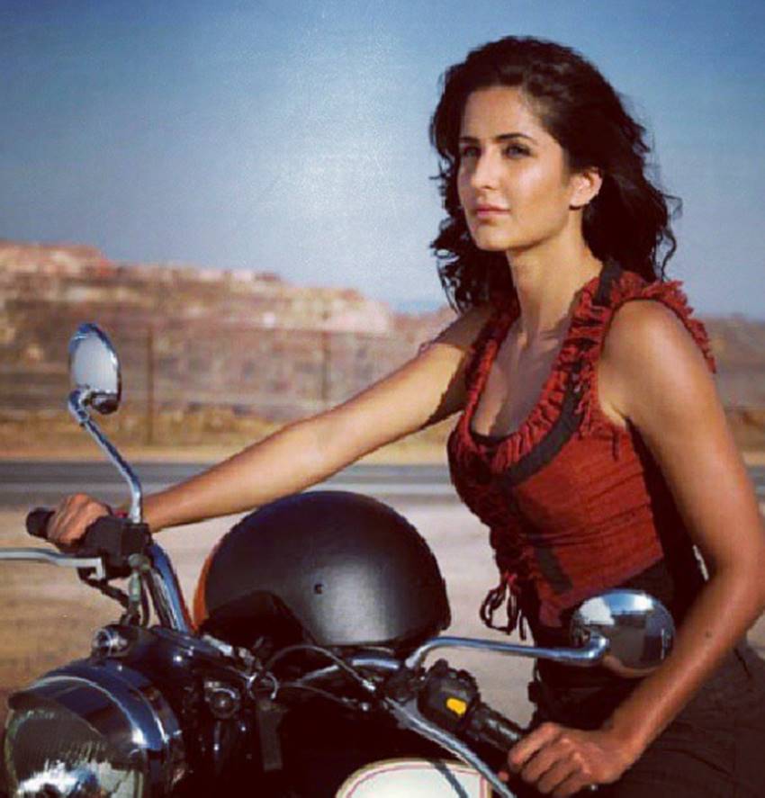 Katrina Kaif, Katrina Kaif Photos, Katrina Kaif hot photos, Katrina Kaif pics, Katrina beautiful photos, katrina kaif hot pics, katrina kaif latest photos, kat pics, kat photos