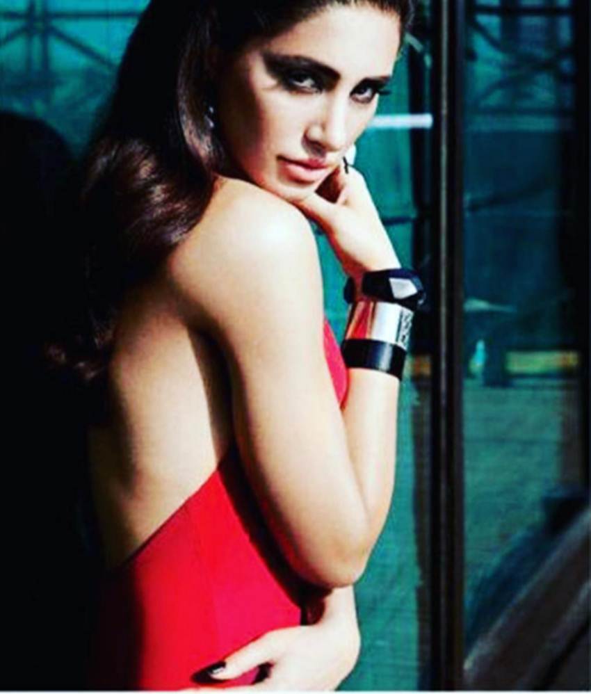 nargis-20