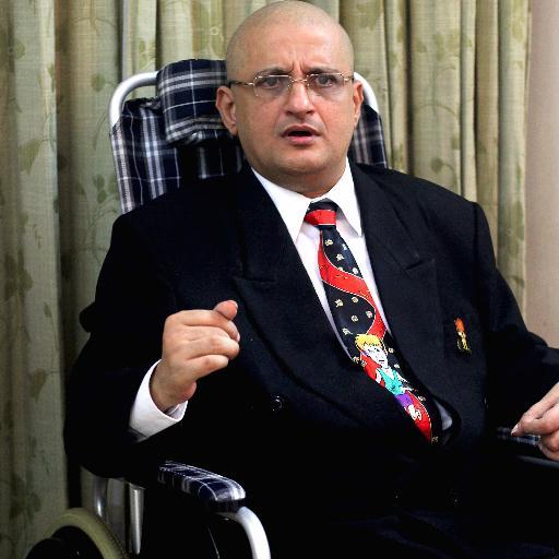 गिरीश गोगिया (Source: twitter)