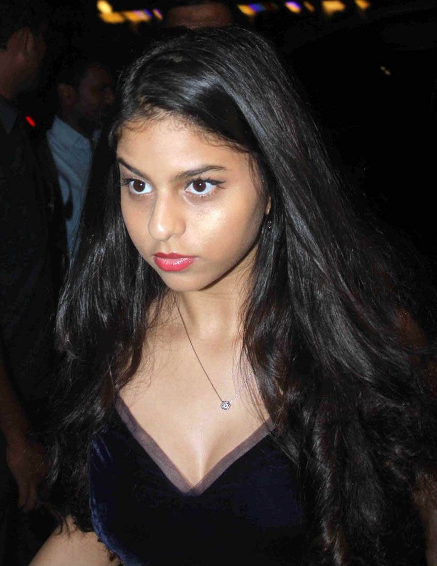 saif ali khan, sara ali khan, saif ali khan with sara ali khan, saif ali khan daughter, bollywood star pics, bollywood star photos, sara ali khan hot photos, sara ali khan diwali pics, sara ali khan in amitabh bachchan diwali party, amitabh bachchan diwali party, suhana khan, suhana khan shah rukh khan, suhana khan pictures, sara ali khan saif ali khan, sara ali khan pictures, star daughters, bollywood star kids