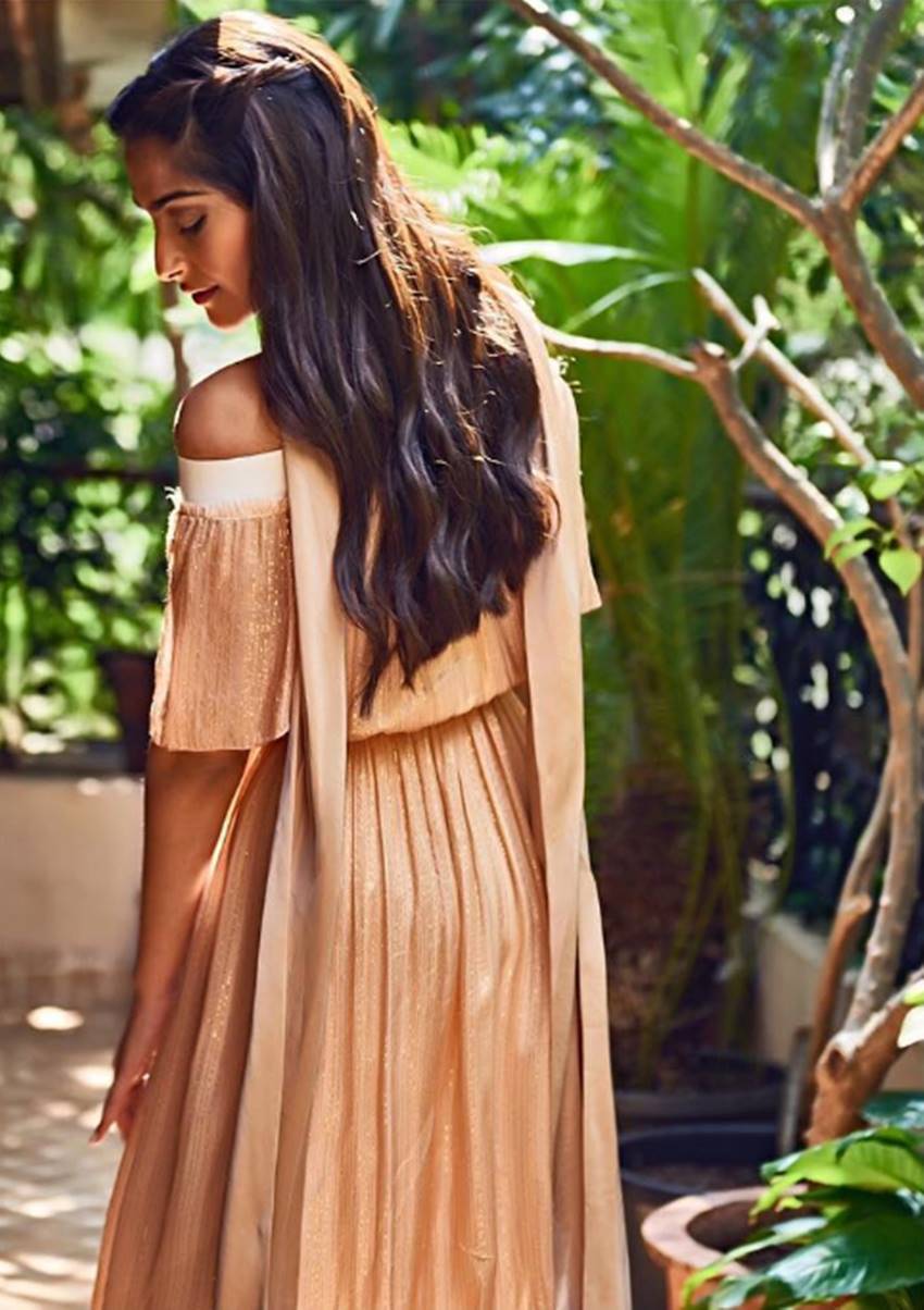 Sonam Kapoor, Sonam Kapoor photos, Sonam Kapoor pics, Sonam Kapoor photoshoot, Sonam Kapoor hot pics, Sonam Kapoor bikini pics, Sonam Kapoor pictures, Sonam Kapoor images, photos Sonam Kapoor, Sonam Kapoor instagram pics, Sonam Kapoor facebook pics, Sonam Kapoor instagram pictures, Sonam Kapoor movies, Sonam Kapoor news in hindi, सोनम कपूर, सोनम कपूर फोटो, actress Sonam Kapoor photos, Bollywood news in hindi, entertainment news