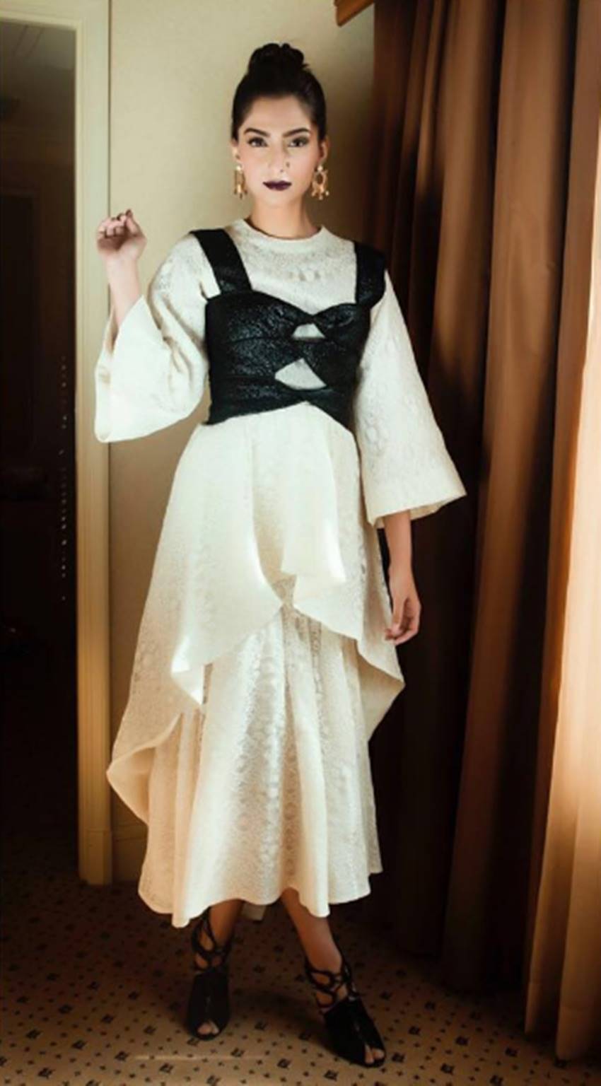 Sonam Kapoor, Sonam Kapoor photos, Sonam Kapoor pics, Sonam Kapoor photoshoot, Sonam Kapoor hot pics, Sonam Kapoor bikini pics, Sonam Kapoor pictures, Sonam Kapoor images, photos Sonam Kapoor, Sonam Kapoor instagram pics, Sonam Kapoor facebook pics, Sonam Kapoor instagram pictures, Sonam Kapoor movies, Sonam Kapoor news in hindi, सोनम कपूर, सोनम कपूर फोटो, actress Sonam Kapoor photos, Bollywood news in hindi, entertainment news