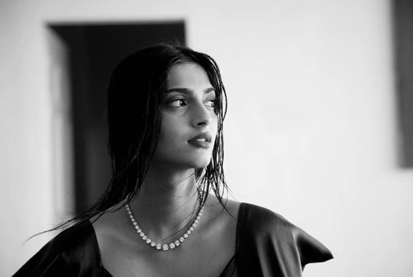 Sonam Kapoor, Sonam Kapoor photos, Sonam Kapoor pics, Sonam Kapoor photoshoot, Sonam Kapoor hot pics, Sonam Kapoor bikini pics, Sonam Kapoor pictures, Sonam Kapoor images, photos Sonam Kapoor, Sonam Kapoor instagram pics, Sonam Kapoor facebook pics, Sonam Kapoor instagram pictures, Sonam Kapoor movies, Sonam Kapoor news in hindi, सोनम कपूर, सोनम कपूर फोटो, actress Sonam Kapoor photos, Bollywood news in hindi, entertainment news