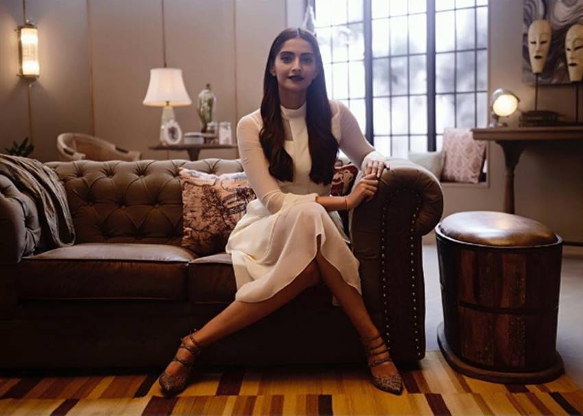 Sonam Kapoor, Sonam Kapoor photos, Sonam Kapoor pics, Sonam Kapoor photoshoot, Sonam Kapoor hot pics, Sonam Kapoor bikini pics, Sonam Kapoor pictures, Sonam Kapoor images, photos Sonam Kapoor, Sonam Kapoor instagram pics, Sonam Kapoor facebook pics, Sonam Kapoor instagram pictures, Sonam Kapoor movies, Sonam Kapoor news in hindi, सोनम कपूर, सोनम कपूर फोटो, actress Sonam Kapoor photos, Bollywood news in hindi, entertainment news