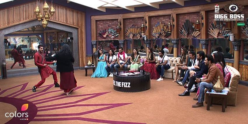 Swami Om, Naagin Dance, Bigg Boss 10, Salman Khan, December 17 Full Episode, TV News, Bigg Boss 10 News, Bollywood News in hindi, Entertainment news in hindi