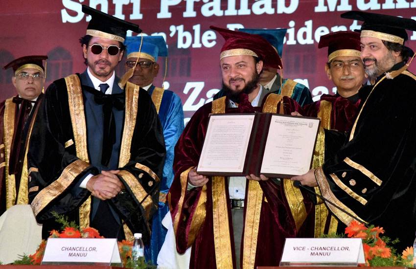 Shahrukh KHan, Maulana Azad National Urdu University, Raees, Sunny Leone, Nawazudding Siddiqui, Bollywood news in hindi, entertainment news in hindi