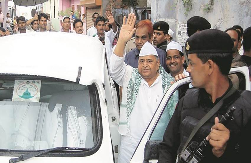सपा के मुस्लिम नेताओं ने बयां किया डर- मुलायम-अखिलेश एक नहीं हुए तो जीत सकती है भाजपा - Jansatta