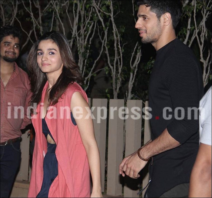 Shahid Kapoor, shahid kapoor pre-birthday party, Alia Bhatt, Sidharth Malhotra, Deepika Padukone, Ranveer Singh, Mira rajput, Alia sidharth, Varun Dhawan, natahsha, varun natasha, shahid kapoor Mira rajput, Mira rajput, shahid mira, Deepika ranveer, shahid kapoor birthday party pics, Ishaan Khattar, karan johar, sara ali khan, shahid mira, farhan akhtar, farah khan, katrina kaif, sonakshi sinha, entertainment news
