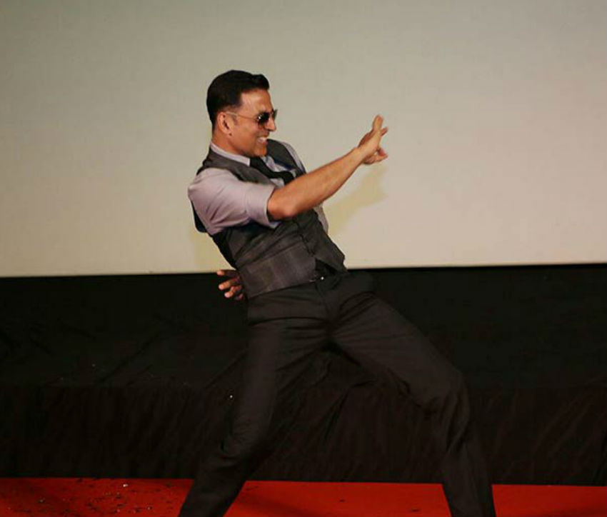 Akshay Kumar, Akshay Kumar news, Akshay Kumar latest news, twinkle khanna, raveena tandon, machine film, machine film latest news, abbas mustan, cheez badi, tu cheez badi hai mast mast, mohra movie, Kiara Advani, Khiladi , Mustafa Burmawalla, machine movie news