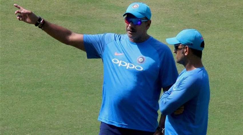 dhoni and shastri