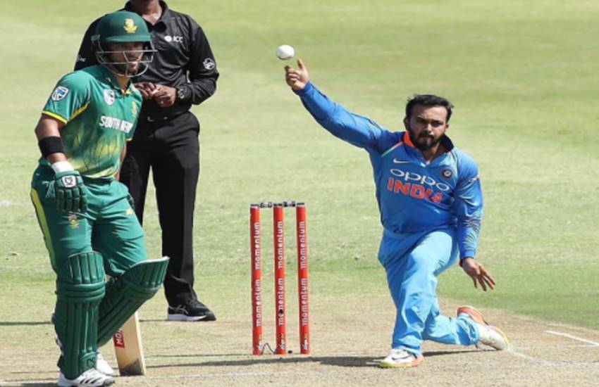 IND vs SA, Yuzvendra Chahal takes a dig at Kedar Jadhav bowling action, Yuzvendra Chahal, Yuzvendra Chahal twitter, Kedar Jadhav twitter, Kedar Jadhav, India vs South Africa