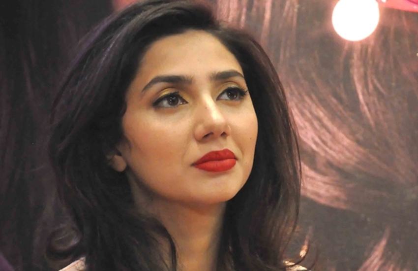 Mahira Khan, Mahira Khan controversy, Mahira Khan love, mahira khan life, Mahira khan ranbir kapoor, mahira khan controversies, mahira khan movies, mahira khan raees, mahira khan second marriage, mahira khan bollywood