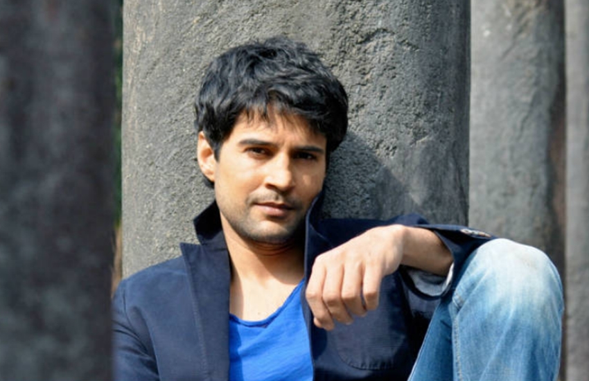 Rajeev Khandelwal faints on the sets, Rajeev Khandelwal show JuzzBaatt, Rajeev Khandelwal chat show, Rajeev Khandelwal sets, comedian Bharti Singh, bollywood news, television news, entertainment news, bollywood news, television news, entertainment news, bollywood news