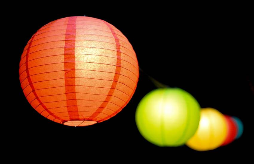 Diwali, deepawali, Diwali 2018, happy diwali, Diwali lights, diyas, candles, diwali decoration, celebrating diwali, lifestyle news, Happy Diwali 2018, lifestyle news in hindi, jansatta