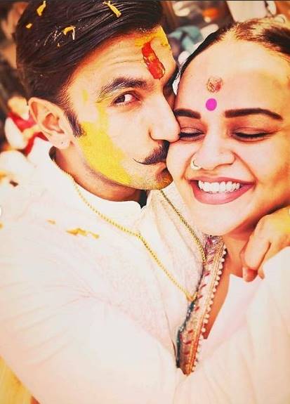 Ranveer Singh, Deepika Padukone, Ranveer-Deepika Wedding, Deepika-Ranveer Wedding pics, bollywood news, bollywood gossip, movie reviews, showbiz news, hollywood news, bollywood, reviews, music, television, tv, tv news, bollywood photos, photo gallery, bollywood photo gallery, bollywood trending, bollywood trending news, latest bollywood news, bollywood updates, gossips, hindi news, Entertainment, Entertainment news, jansatta 