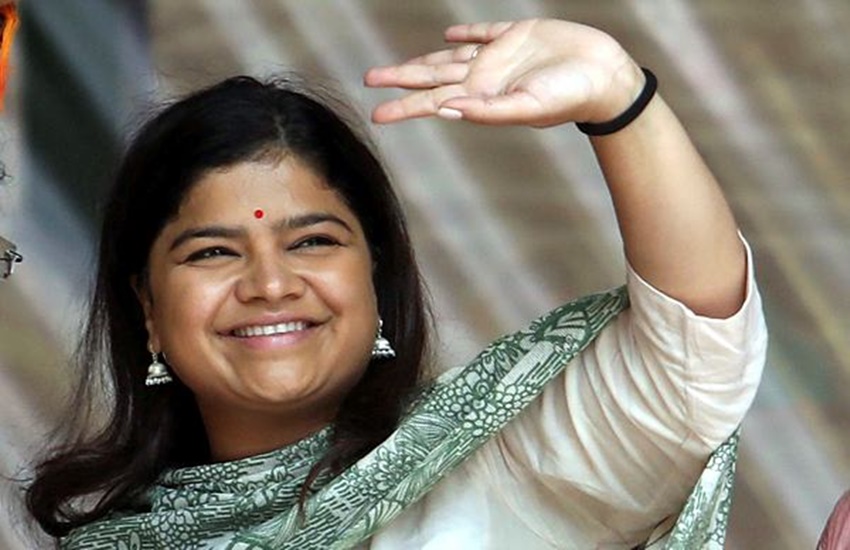 lok sabha, lok sabha election, lok sabha election 2019, lok sabha election 2019 schedule, lok sabha election date, lok sabha election 2019 date, लोकसभा चुनाव, लोकसभा चुनाव 2019, chunav, lok sabha chunav, lok sabha chunav 2019 dates, lok sabha news, election 2019, election 2019 newsbjp, congress, Poonam Mahajan, Abhishek Singh, Divya Spandana, Sushmita Dev, Gaurav Gogoi
