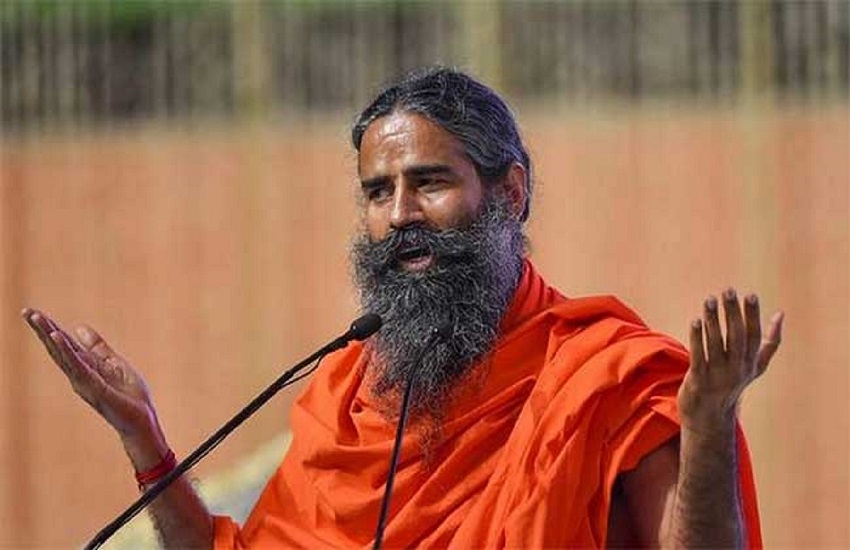 बाबा रामदेव से शादी करना चाहती थीं ये एक्ट्रेस, पड़ गई थीं पीछे, योगगुरु ने  कहा था बेशर्म लड़की | Jansatta