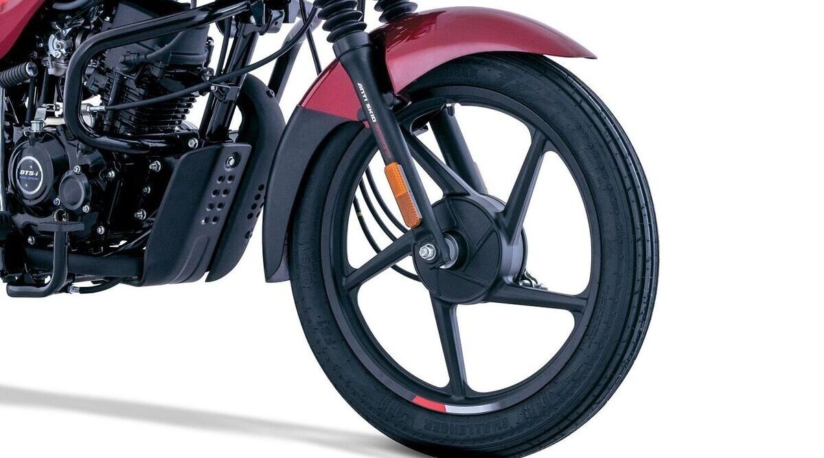 Bajaj CT 100 bike gives mileage of 90 km, know complete details from