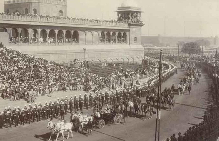 The Royal State Procession of British King and Queen