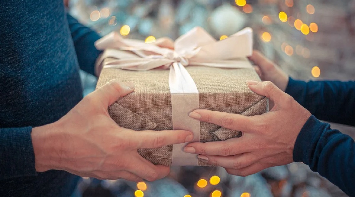 Gifts Are Also Taxable Gifts Received From Relatives Are Not Taxable Understand The Math Of Income Tax On Gifts Pipanews Com