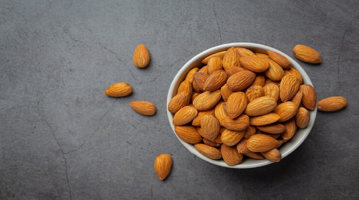 Almonds can be effective in controlling uric acid know other health
