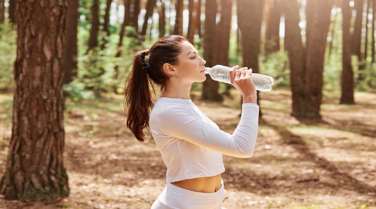 Why standing and drinking water is a bad for kidney health know reason