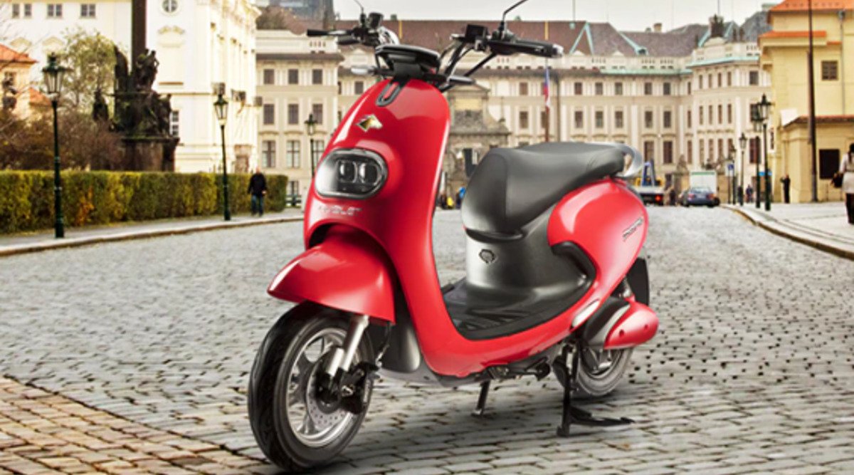 Evolet Pony Electric Scooter gives range of 80 km in single charge read