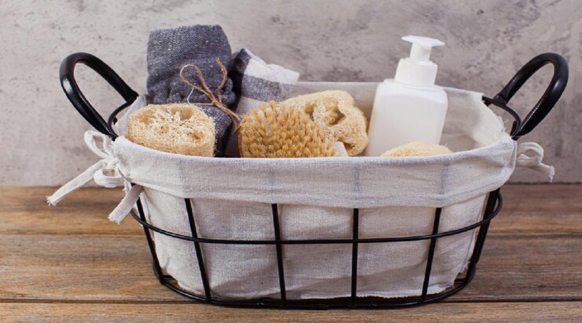 Is using loofah good for skin? know its side effectsSkin Care नहाते