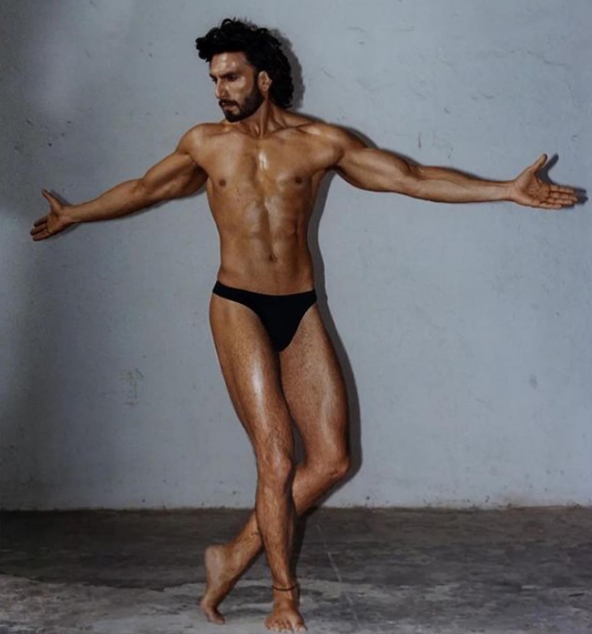Ranveer singhs nude photo shoot: રણવીરે એક મેગેઝીન માટે ન્યૂડ ફોટોશૂટ, એક્ટરના ફોટોઝ થઇ રહ્યા છે વાયરલ - જુઓ તસ્વીર 3 Ranveer Singh Nude Photoshoot: Ranveer did a nude photoshoot, so people  started Making Memes, See Funny Memes on Ranveer Singh - रणवीर सिंह ने  कराया न्यूड फोटोशूट तो कुछ इस तरह मजे