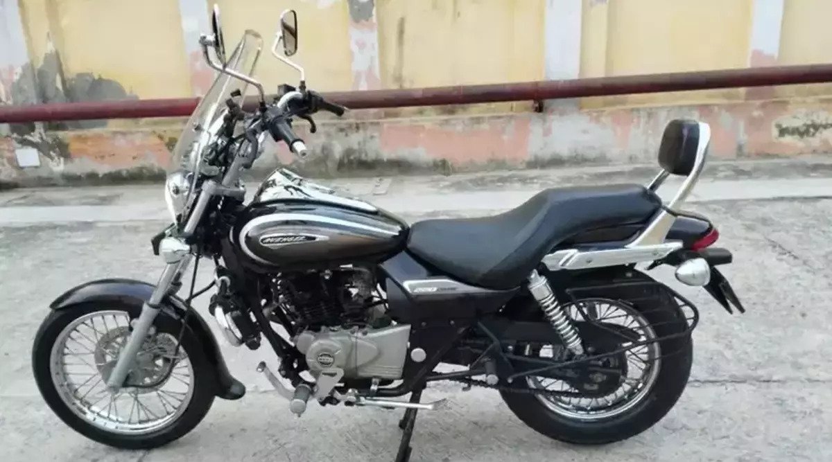 Second Hand Bajaj Avenger Cruise 220 in 35000 read offers and complete details of the bike