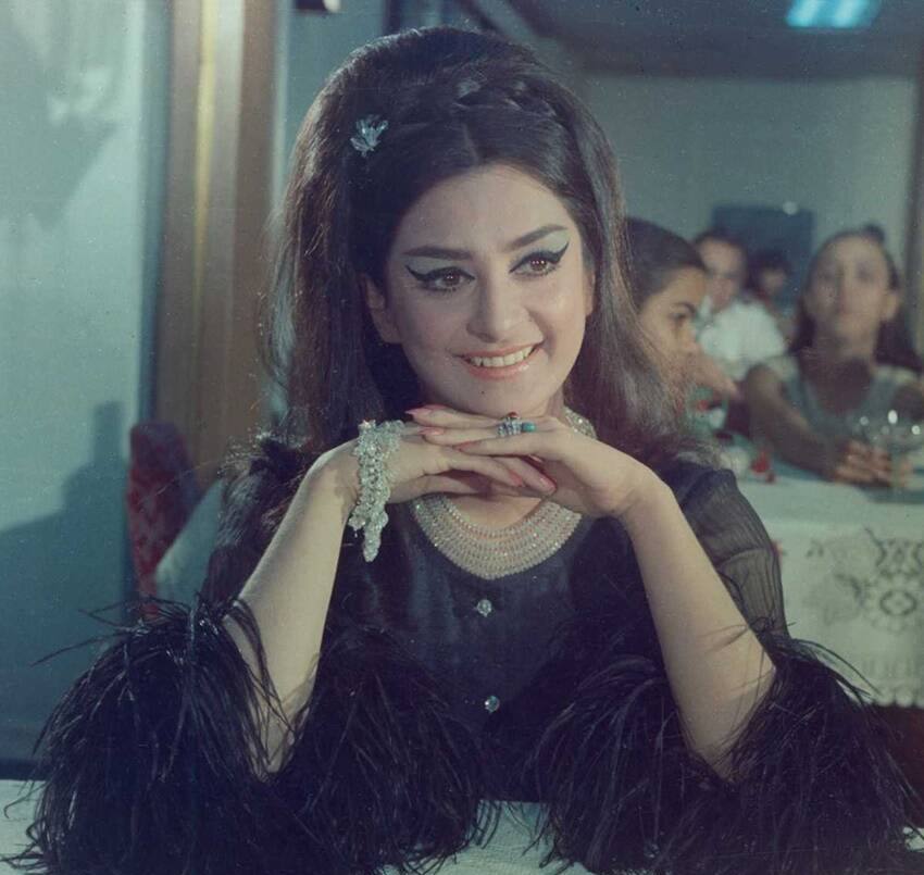 Rajesh Khanna is very close to late Dilip kumar and his wife Saira banu, but never did any film