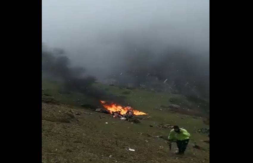 7 killed including pilot in Kedarnath helicopter crash, watch video and