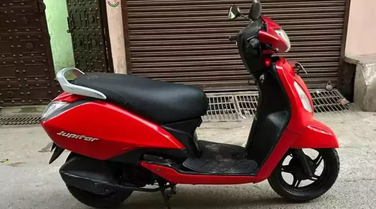 Second Hand TVS Jupiter in 15000 with finance plan read complete