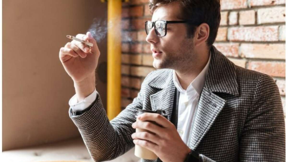 Is it good to drink tea or coffee while smoking this is what research