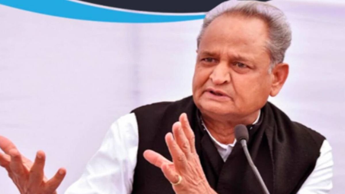 Free Mobile with तीन साल इंटरनेट पैक के साथ मुफ्त में मिलेगा