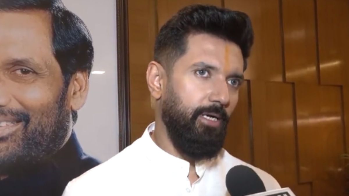 NDA meeting Chirag Paswan to contest from Hajipur seat uncle Pashupati  Paras called it baseless- चिराग पासवान ने हाजीपुर सीट पर ठोका दावा, चाचा  पशुपति पारस बोले- उनकी बातों में कोई दम
