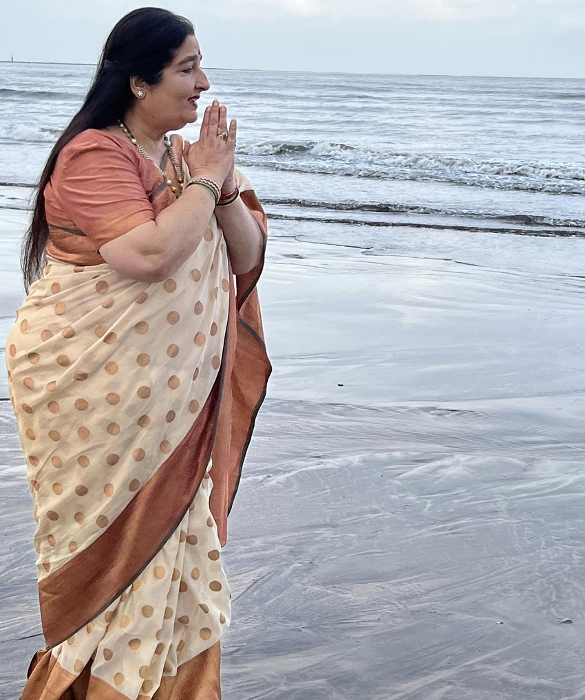 Anuradha Paudwal Birthday पति की मौत फिर गुलशन कुमार से लव अफेयर की