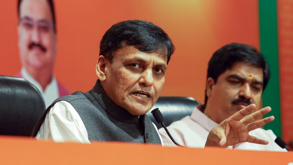 Bihar Politics: नित्यानंद राय को लालू यादव की चुनौती स्वीकार, केंद्रीय मंत्री बोले- उजियापुर से लड़ाएं तेजस्वी या तेजप्रताप को, हारा तो संन्यास ले ...