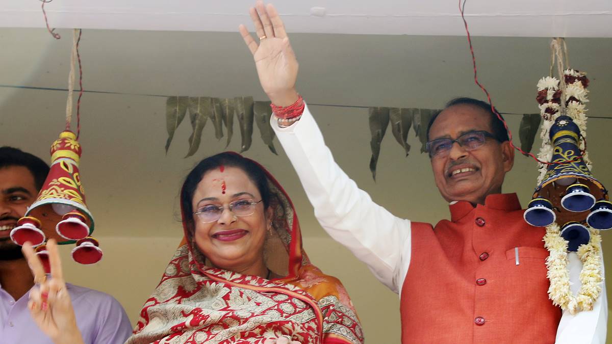 शिवराज सिंह ने खाई थी शादी ना करने की कसम; बहन के कहने पर साधना से मिले, पहली नजर में ही हार बैठे थे दिल | Jansatta