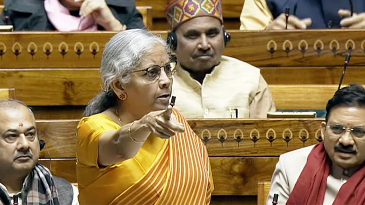 सुपर PM थीं सोनिया गांधी', UPA सरकार पर जमकर बरसीं निर्मला सीतारमण | Jansatta