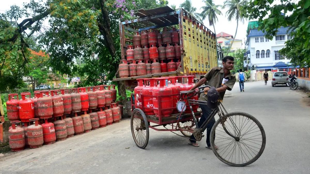 LPG Cylinder Price Commercial LPG Cylinder Price Hike Today Know all