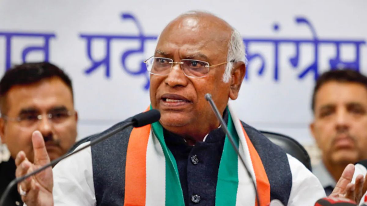 Congress released manifesto Lok Sabha election 2024 no one is clapping Mallikarjun Kharge - Congress Manifesto: 'कोई ताली नहीं बजा रहा…', घोषणा पत्र जारी करने के दौरान बोले कांग्रेस अध्यक्ष ...