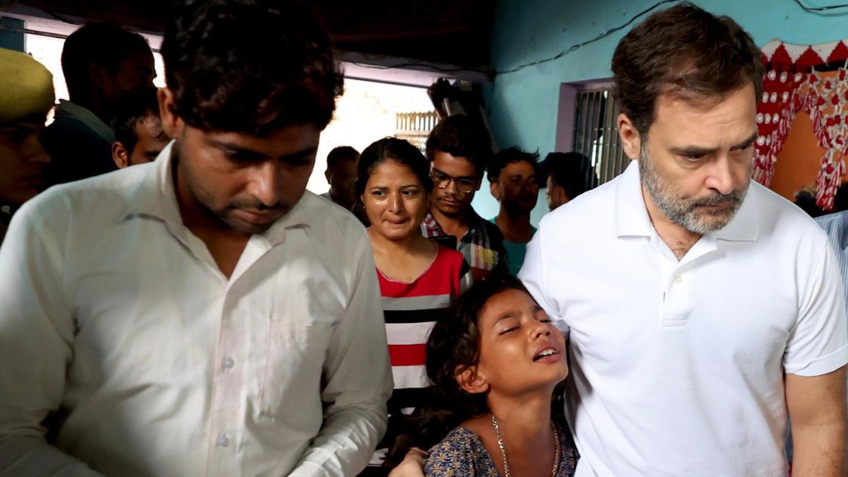 राहुल गांधी हाथरस के लिए रवाना, सुबह-सुबह घर से निकला गाड़ियों का काफिला,  पीड़ितों से करेंगे मुलाकात | Jansatta